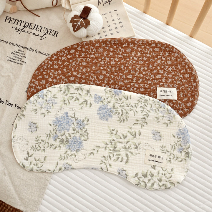 Discover the Comfort of Our Baby Six-Layer Cotton Gauze Burp Cloth Shoulder Pad